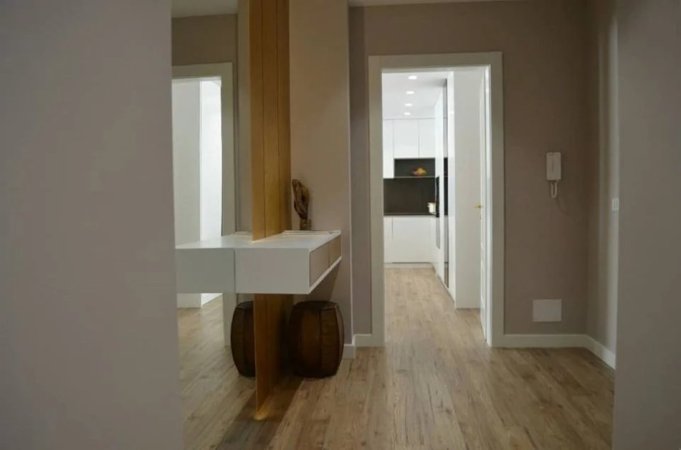 Tirane, jepet me qera apartament 2+1+Aneks Kati 5, 1 m² 1.500 € (liqeni artificial)