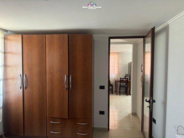 Tirane, jepet me qera apartament 1+1 Kati 1, 100 m² 450 € (rruga Bardhyl)
