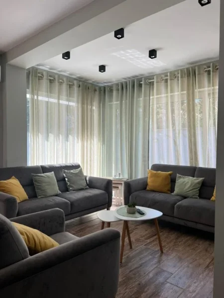 Qerret, shitet Vile , 616 m² 450.000 € 