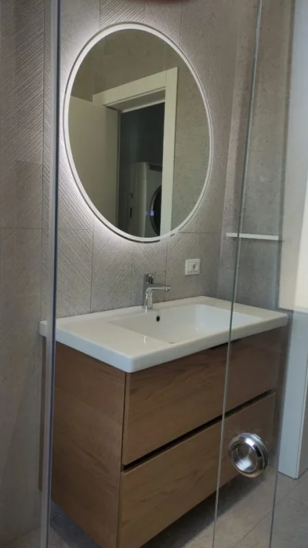 Tirane, jepet me qera Vile 3+1+Aneks+Ballkon Kati 0, 168 m² 2.500 € (TEG)