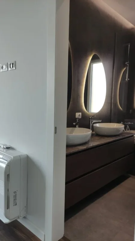 Tirane, jepet me qera Vile 3+1+Aneks+Ballkon Kati 0, 168 m² 2.500 € (TEG)