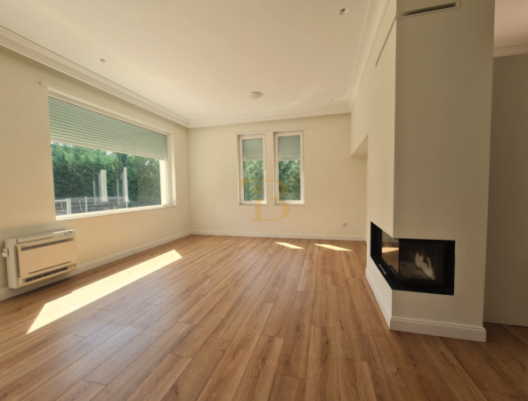 Tirane, jepet me qera Vile 2 Katshe Kati 0, 295 m² 4.000 € 