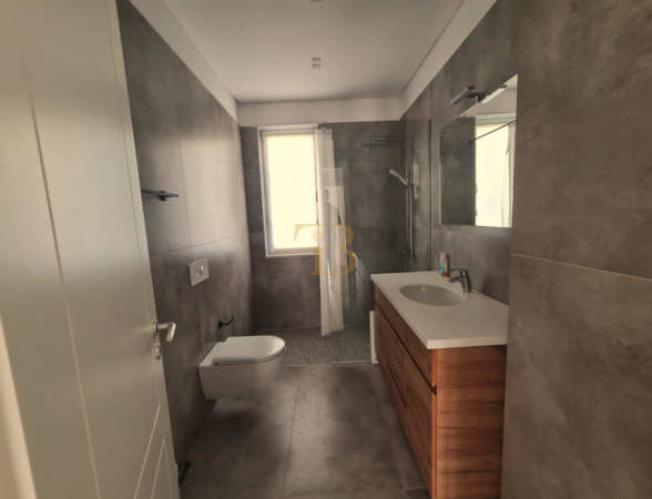 Tirane, jepet me qera Vile 2 Katshe Kati 0, 295 m² 4.000 € 