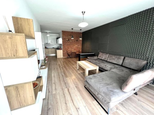shitet apartament , 118 m² 195.000 €