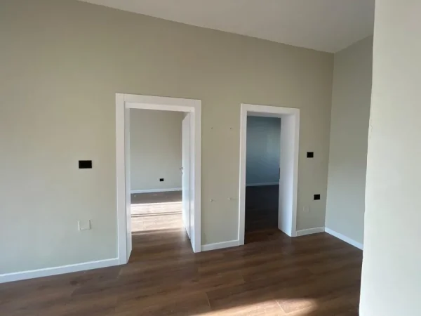 Tirane, shitet apartament 2+1 , 72 m² (Myslym Shyri)