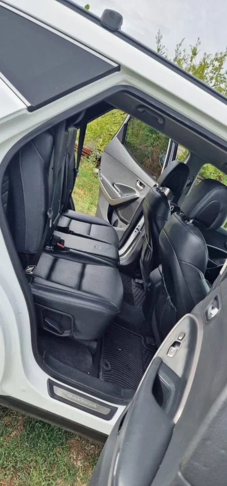 Tirane, shes makine Huyndai Benzin, e bardhë automatik 230.000 km 9.800 €