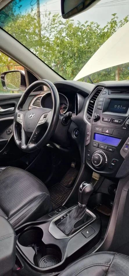 Tirane, shes makine Huyndai Benzin, e bardhë automatik 230.000 km 9.800 €