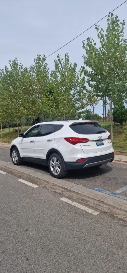 Tirane, shes makine Huyndai Benzin, e bardhë automatik 230.000 km 9.800 €