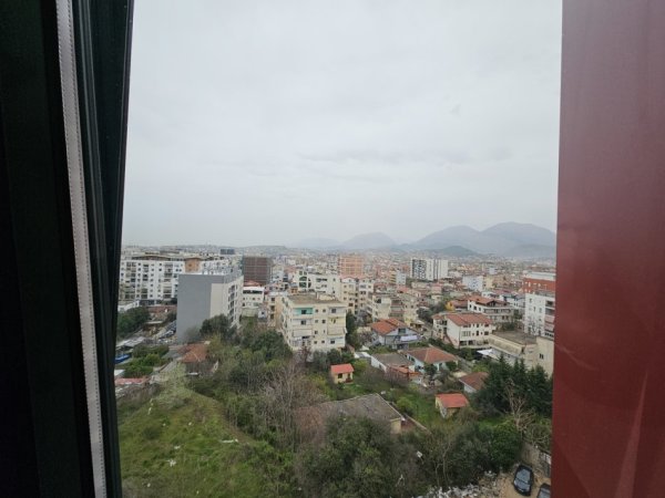 Tirane, shitet apartament 2+1 Kati 7, 194.750 €