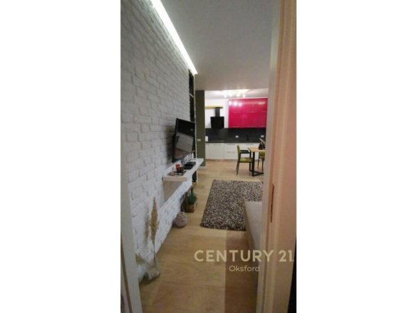 Tirane, shes apartament 1+1+POST PARKIMI, 75 m² 230.000 € (Kompleksi Delijorgji)