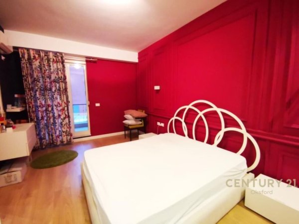 Tirane, shes apartament 1+1+POST PARKIMI, 75 m² 230.000 € (Kompleksi Delijorgji)