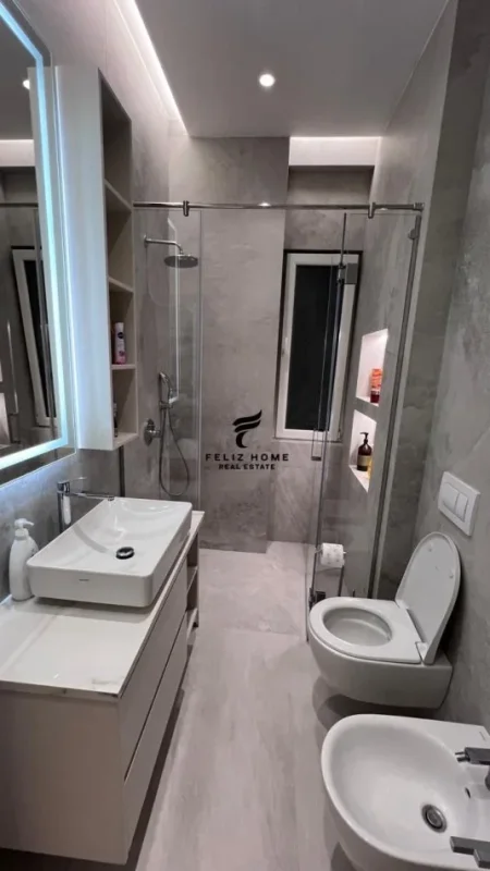 Tirane, shitet apartament 3+1 Kati 1, 176 m² 700.000 € (SELITE)