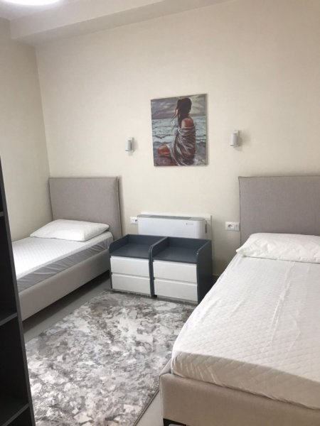 Tirane, Apartament 2+1+ 2 me qira  Kati 17, 100 m² 1.200 € (Rruga Kavajes)