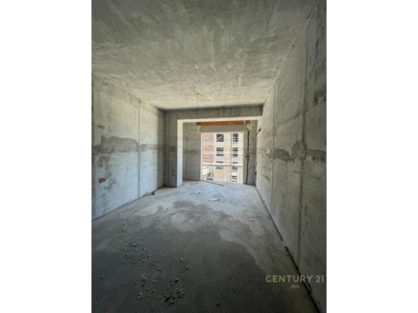 Tirane, shes apartament 3+1+2+VERANDE , 133 m² 300.000 € (Kodra e Diellit Residence)