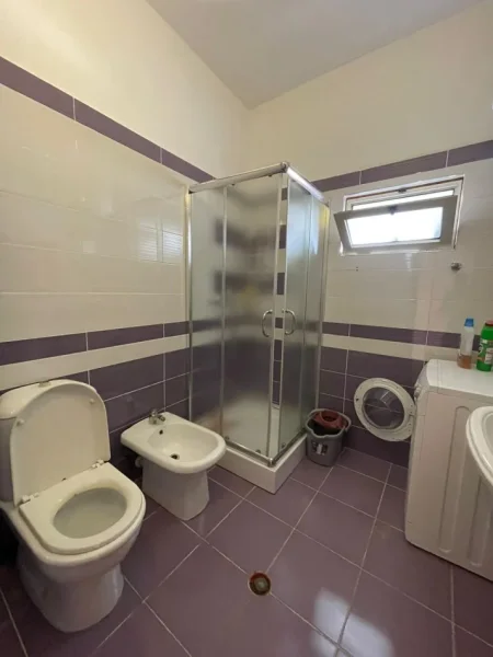 Tirane, jepet me qera apartament 2+1 Kati 7, 120 m² 600 €