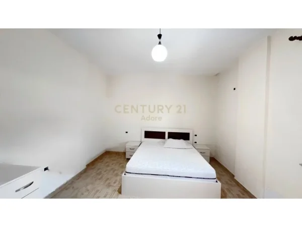 Tirane, jepet me qera apartament 1+1 Kati 5, 73 m² 350 € (Jordan Misja)