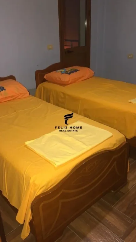 Tirane, jepet me qera apartament 2+1+Ballkon Kati 3, 115 m² 500 € (VILAT GJERMANE)