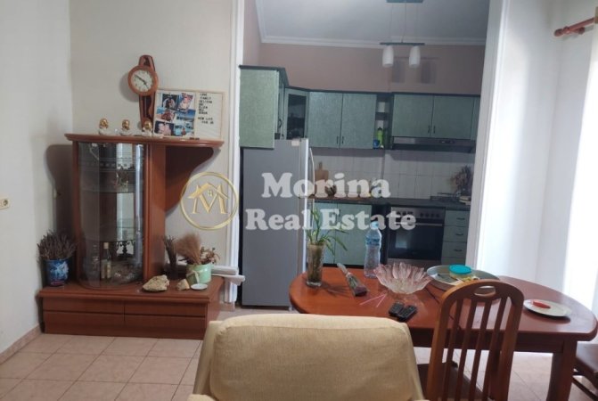 Tirane, jepet me qera apartament 2+1 Kati 5, 130 m² 600 € (QSUT)