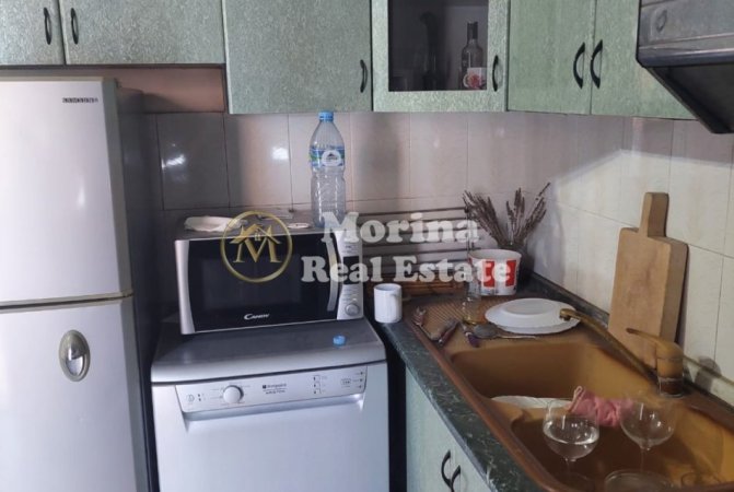 Tirane, jepet me qera apartament 2+1 Kati 5, 130 m² 600 € (QSUT)