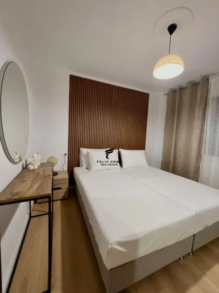 Tirane, jepet me qera apartament 1+1+Ballkon Kati 3, 70 m² 800 € (PAZARI I RI)