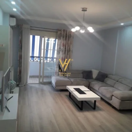 Tirane, jepet me qera apartament 2+1+Ballkon Kati 6, 120 m² 1.100 € (SELVIA)