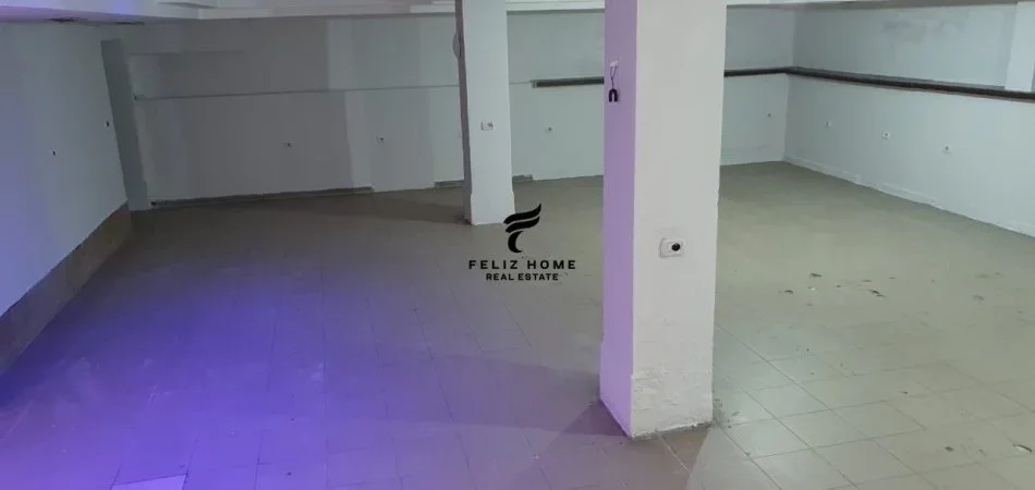 Tirane, shitet dyqan Kati 0, 171 m² 171.000 € (VASIL SHANTO)