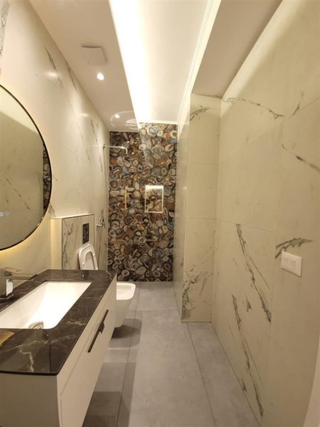 Tirane, shitet apartament 2+1 Kati 7, 95 m² 210.000 € (Zogu Zi)