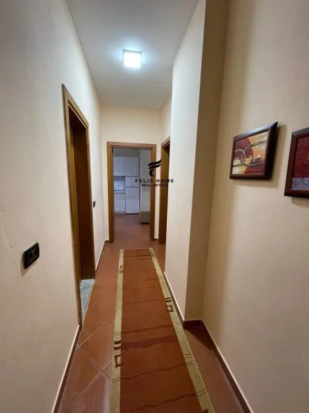 Tirane, jepet me qera apartament 2+1 Kati 7, 75 m² 800 € (BLLOKU)