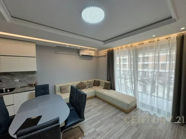 𝐓𝐢𝐫𝐚𝐧𝐞, 𝐬𝐡𝐢𝐭𝐞𝐭 𝐚𝐩𝐚𝐫𝐭𝐚𝐦𝐞𝐧𝐭 𝟑+𝟏 𝐊𝐚𝐭𝐢 𝟏, 𝟏𝟑𝟐 𝐦² 𝟐𝟔𝟎.𝟎𝟎𝟎 € (𝐃𝐨𝐧 𝐁𝐨𝐬𝐜𝐨)
