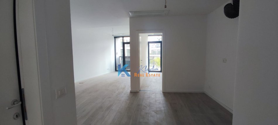 Tirane, jap me qera zyre Kati 1, 102 m² 1.300 € (Zyre per qira te Liqeni, Lake View Residence)