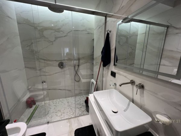 Tirane, shes apartament 2+1+2+PARKIM+Ballkon , 144 m² 500.000 € (Kompleksi Delijorgji)
