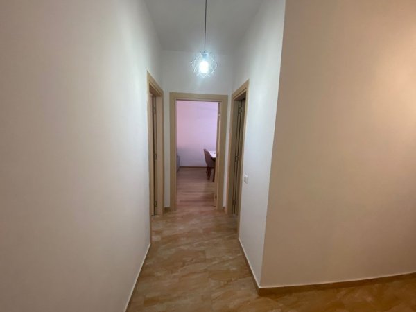 Tirane, jepet me qera apartament 2+1 Kati 5, 110 m² 600 € (Rruga e Dibres)
