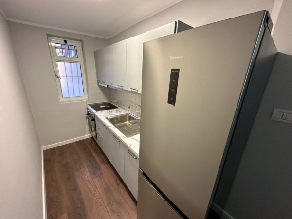 Tirane, jepet me qera shtepi 1+1 Kati 0, 60 m² 550 € (Myslym Shyri)