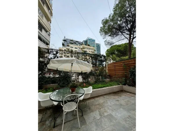 Tirane, shitet apartament 1+1+Ballkon Kati 3, 63 m² 195.000 € (Rruga Faik Konica)