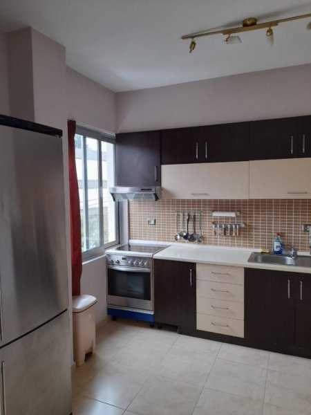 Tirane, jepet me qera apartament 2+1 Kati 2, 100 m² 500 € (rruga e Elbasanit)