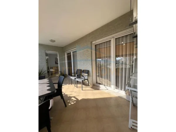 Tirane, shitet apartament 2+1+Ballkon Kati 5, 118 m² 165.000 € (Unaza e Re)
