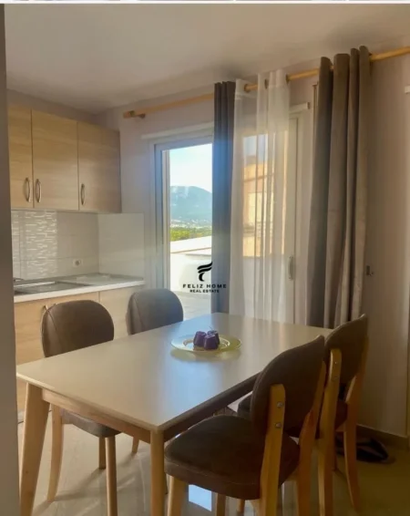 Tirane, jepet me qera apartament 2+1 Kati 3, 100 m² 750 € (LIQENI I THATE)