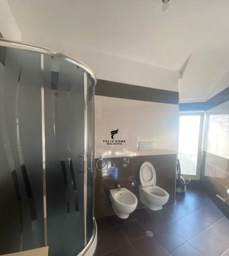 Tirane, jepet me qera apartament 2+1 Kati 3, 100 m² 750 € (LIQENI I THATE)