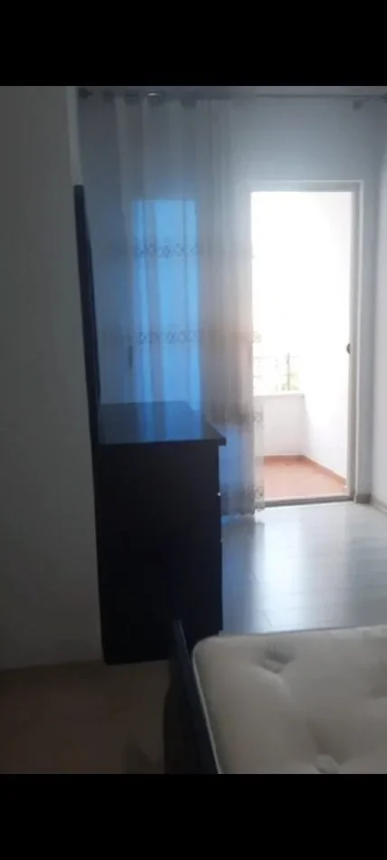 Tirane, jepet me qera apartament 2+1 Kati 5, 98 m² 450 € (Astir)