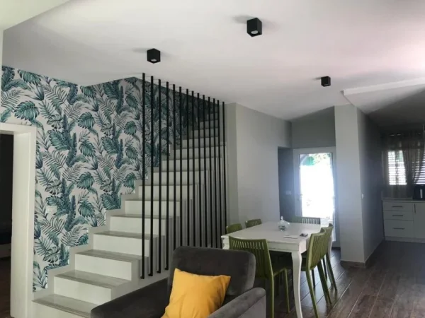 Durres, shitet Vile 3+1 Kati 1, 616 m² 440.000 € (Qerret)