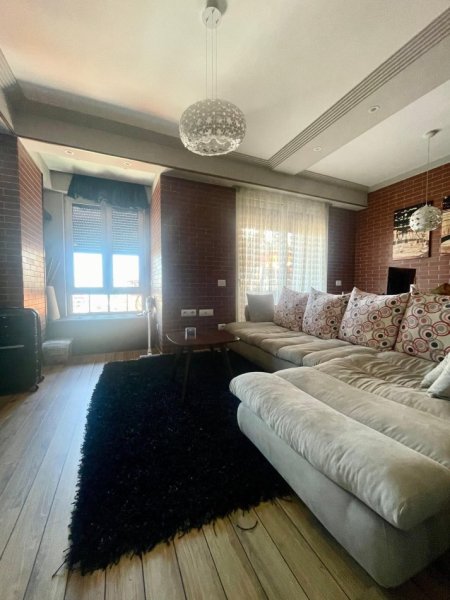 Tirane, shitet apartament 1+1 , 99 m² (Myslym Shyri)