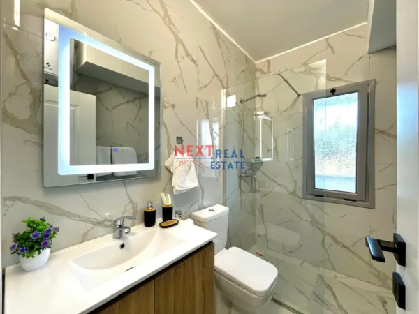Vlore, shitet apartament 1+1+Ballkon Kati 1, 60 m²
