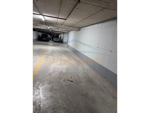 Tirane, jepet me qera apartament 2+1+Ballkon Kati 3, 110 m² 1.300 € (GARDEN BUILDING 21 DHJETORI)