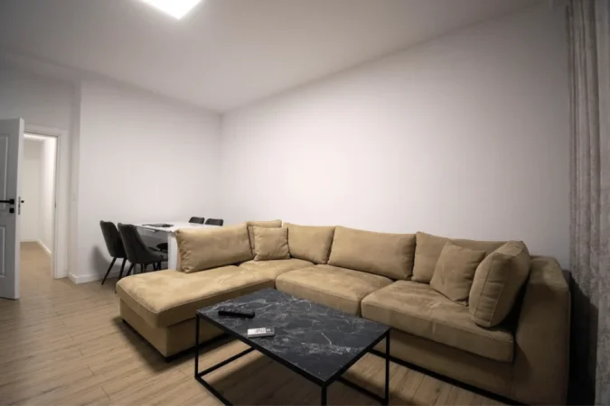 Tirane, shes apartament 1+1+Ballkon Kati 3, 83 m² 141.000 € (Fadil Bodinaku)
