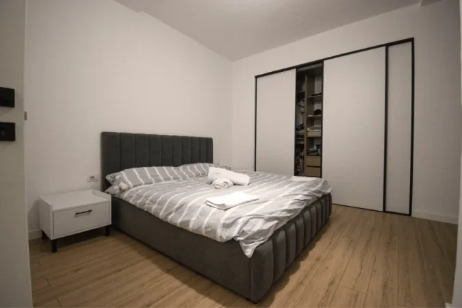 Tirane, shes apartament 1+1+Ballkon Kati 3, 83 m² 141.000 € (Fadil Bodinaku)