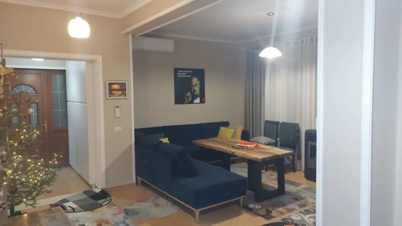 Tirane, jepet me qera apartament 3+1+Ballkon Kati 2, 100 m² 550 € (Stacioni i Trenit , Bulevardi i ri ,)