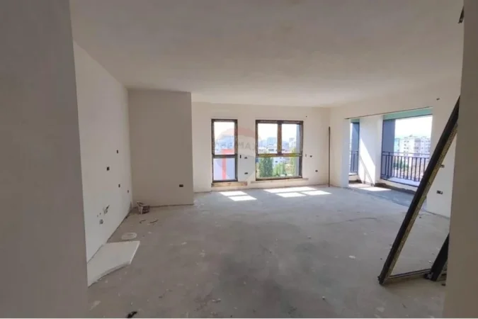 Tirane, shitet apartament 3+1+Ballkon Kati 7, 126 m² 227.000 € (Filip)