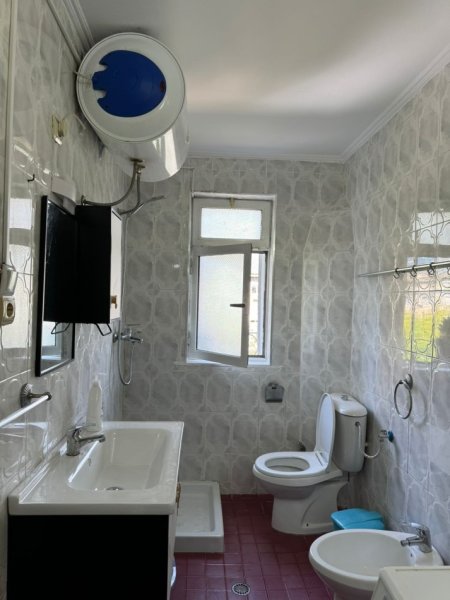 Tirane, jepet me qera apartament 2+1 Kati 3, 98 m² 700 € (Bulevardi Zogu I, Tiranë 1001, Shqipëri)