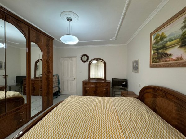 Tirane, jepet me qera apartament 2+1 Kati 3, 98 m² 700 € (Bulevardi Zogu I, Tiranë 1001, Shqipëri)