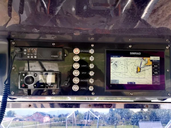 Kroaci, ofroj gomone Bura 8,5 gommon , 42.500 €